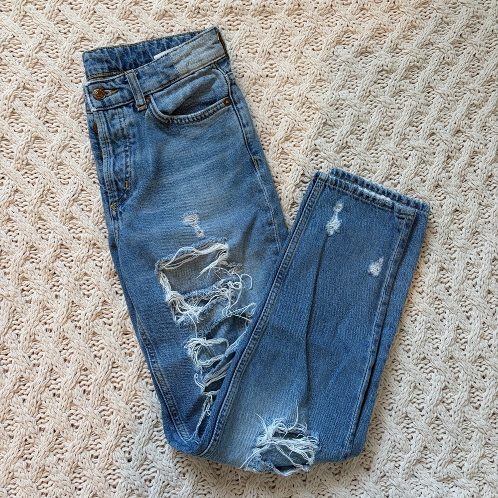 H&M Women’s Distressed Boyfriend Jeans - Size 2